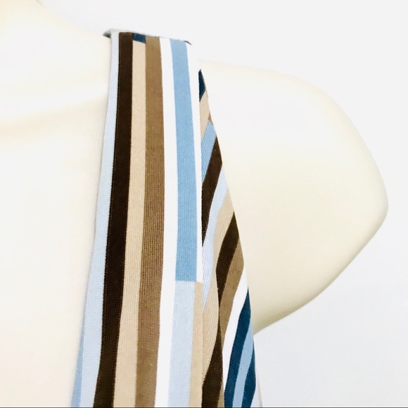 BCBGMaxazria Deep V Sleeveless Top Size Small - Picture 5 of 9